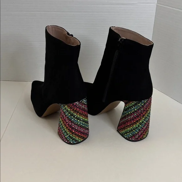 🔵”LIKE NEW” Betsey Johnson Black Ankle Boots with Colorful Heels - Picture 5 of 12
